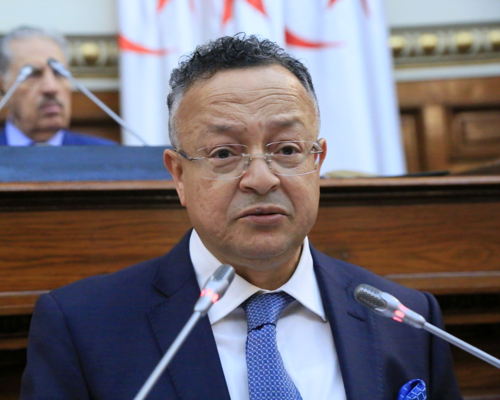 لهذا السبب..بداري يجتمع بمدراء الندوات الجامعية