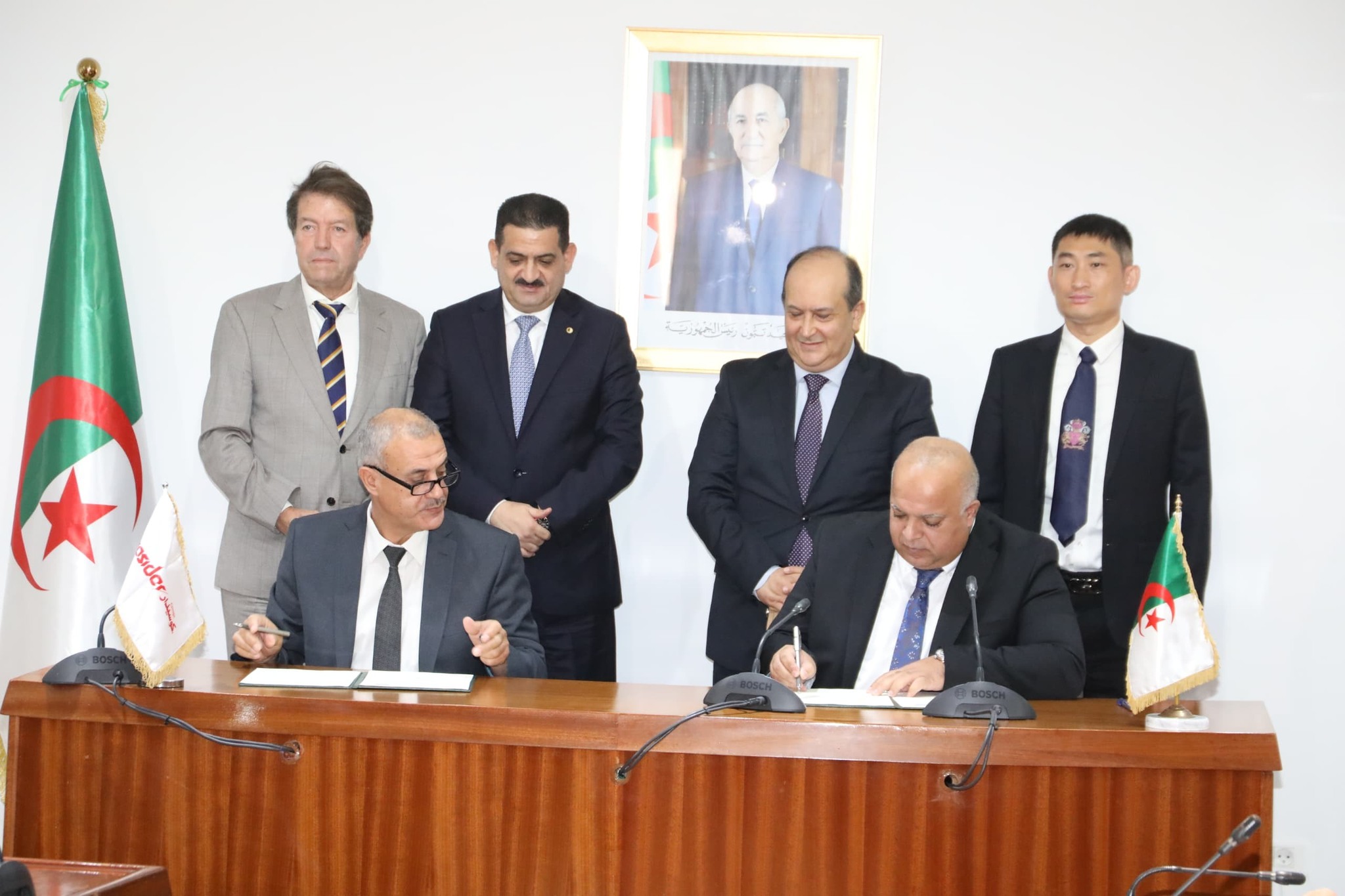 نحو إطلاق مشروع إنتاج قطع غيار مركبات “FAW” بالجزائر