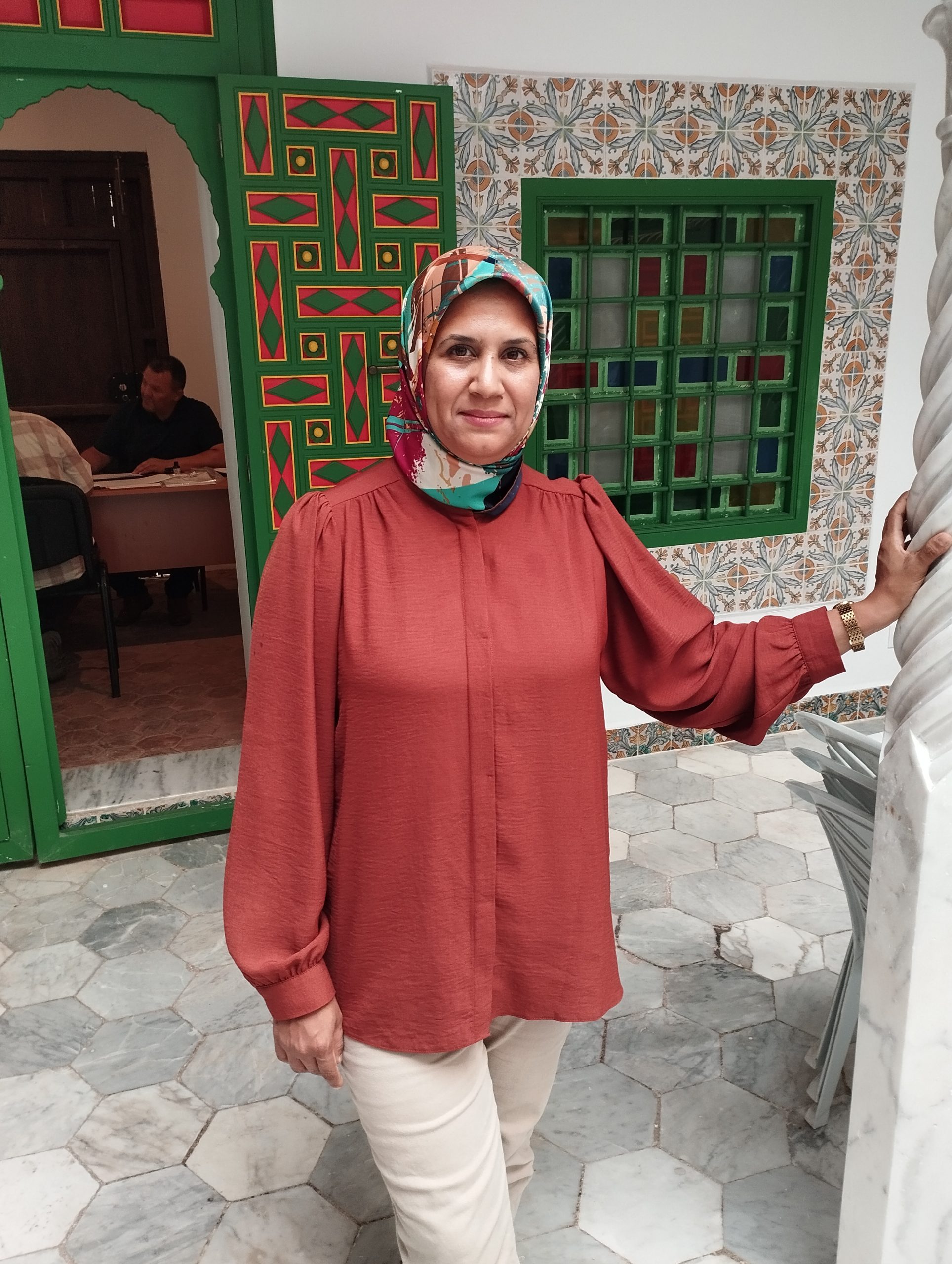 من أعماق الريشة إلى سحر الإبرو… رياس البحر تُبدع بداية الحكاية