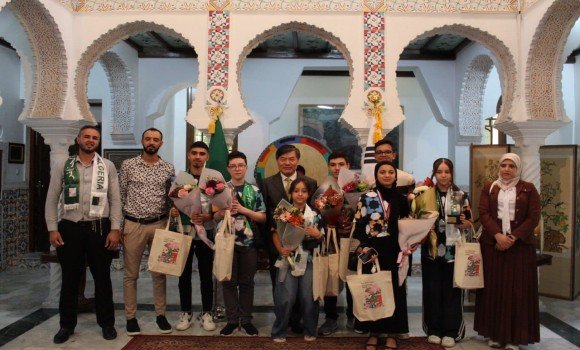 سفارة كوريا تكرم أبطال الجزائر في الروبوت والذكاء الاصطناعي